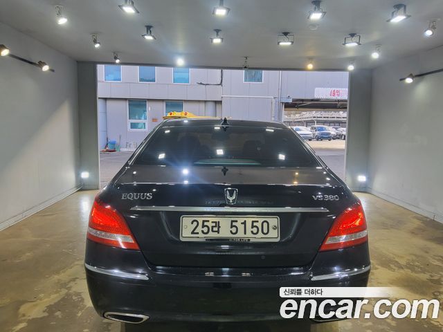 Hyundai Equus из Кореи Encar