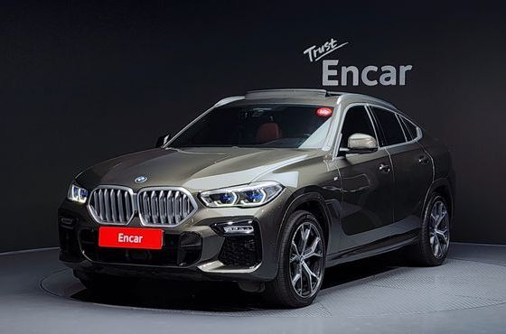 BMW X6 xDrive40i M Sport — пробег 88 280 км — фото 1 из 5