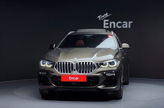 BMW X6 xDrive40i M Sport — пробег 88 280 км — фото 3 из 5