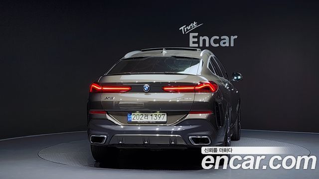 BMW X6 xDrive40i M Sport — пробег 88 280 км — фото 4 из 5