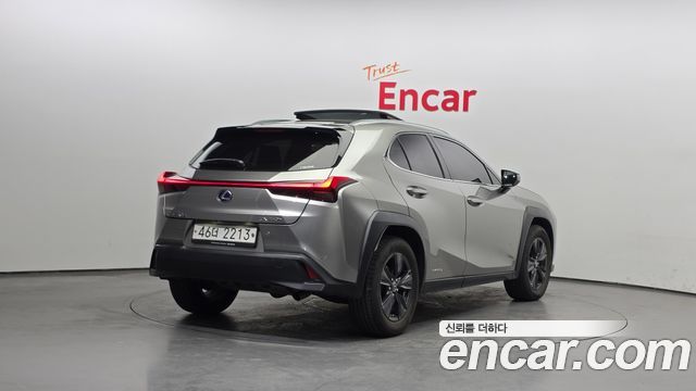 Lexus UX из Кореи Encar