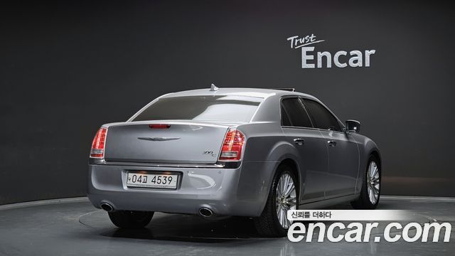 Chrysler 300C из Кореи Encar