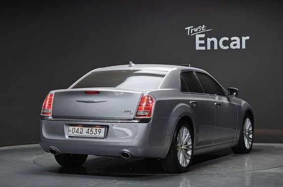 Chrysler 300C 3.0 Diesel — пробег 139 537 км — фото 2 из 5