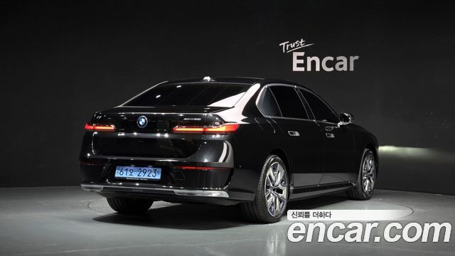 BMW i7 из Кореи Encar