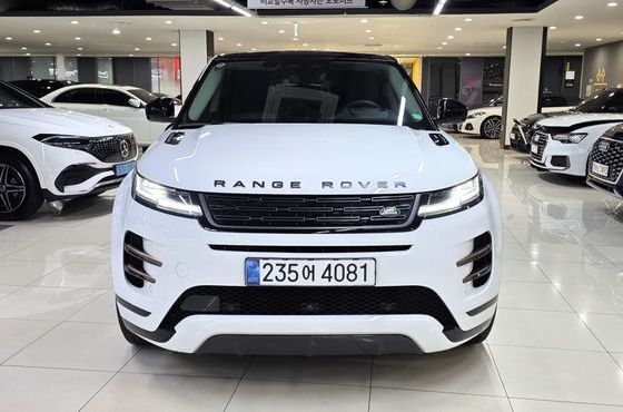 Land Rover Range Rover Evoque P250 Dynamic SE — пробег 16 800 км — фото 2 из 5
