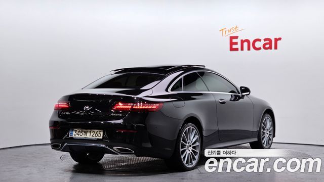 Mercedes-Benz E-Class из Кореи Encar