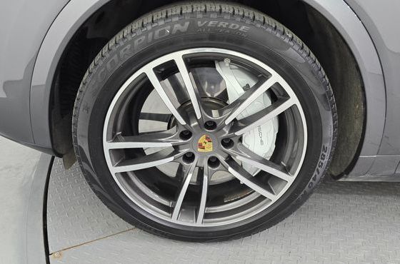Porsche Cayenne 4.0 Turbo — пробег 66 498 км — фото 5 из 5