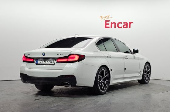 BMW 5-Series 530i xDrive M Sport Package — пробег 51 760 км — фото 2 из 5