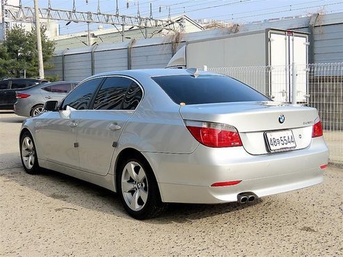 BMW 5-Series 530i Sedan — пробег 75 784 км — фото 3 из 5