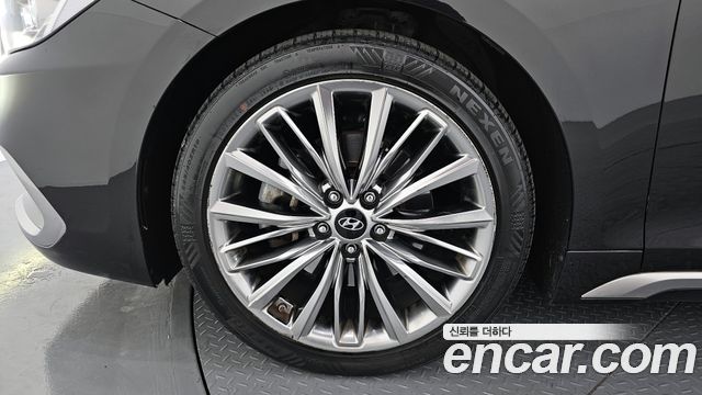 Hyundai Grandeur из Кореи Encar