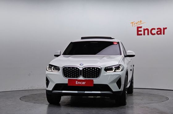 BMW X4 xDrive20i xLine — пробег 8 768 км — фото 3 из 5