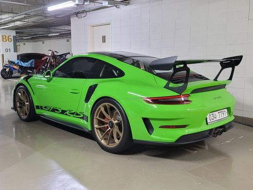 Porsche 911 GT3 RS 991 — пробег 4 900 км — фото 5 из 5