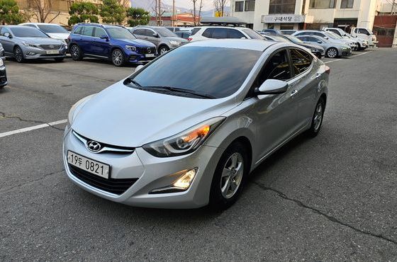 Hyundai AVANTE 1.6 VGT Smart Standard — пробег 331 779 км — фото 1 из 5