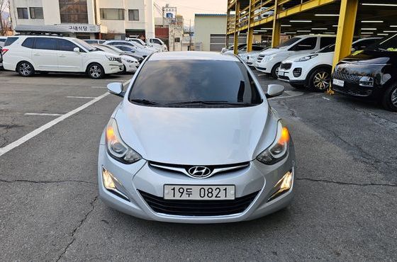 Hyundai AVANTE 1.6 VGT Smart Standard — пробег 331 779 км — фото 2 из 5