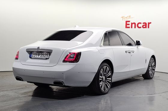 Rolls-Royce Ghost 6.7 V12 — пробег 35 259 км — фото 2 из 5