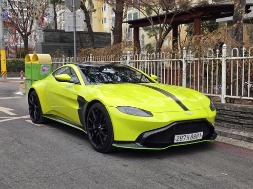 Astonmartin Vantage 4.0 V8 Coupe — пробег 73 000 км — фото 1 из 5