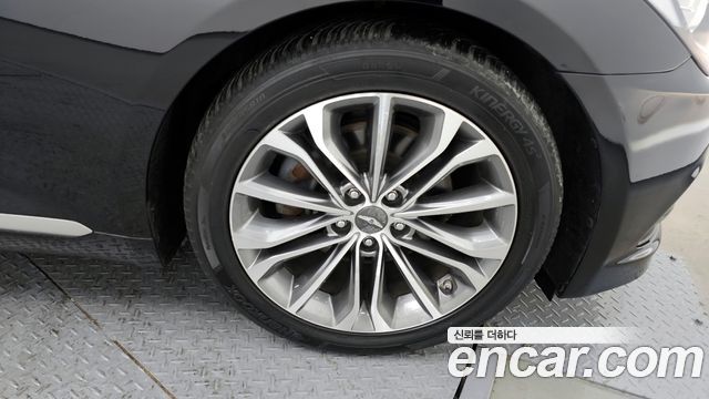 Hyundai Genesis из Кореи Encar