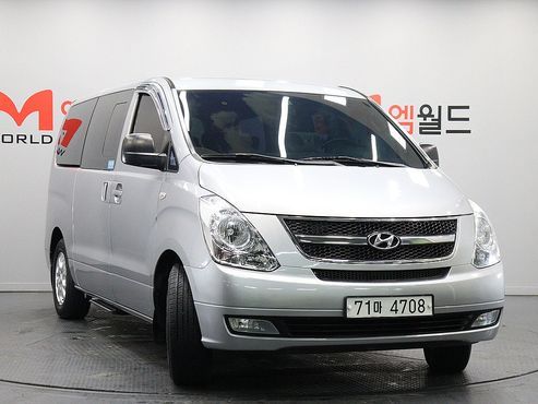 Hyundai Starex 12-Seater Wagon CVX Luxury — пробег 159 508 км — фото 2 из 5