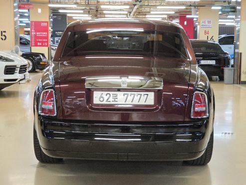 Rolls-Royce Phantom 6.7 EWB V12 — пробег 139 000 км — фото 4 из 5