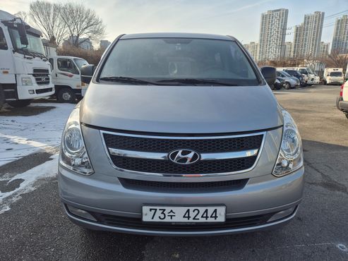 Hyundai Starex 11-Seater Wagon HVX Premium — пробег 148 638 км — фото 1 из 5