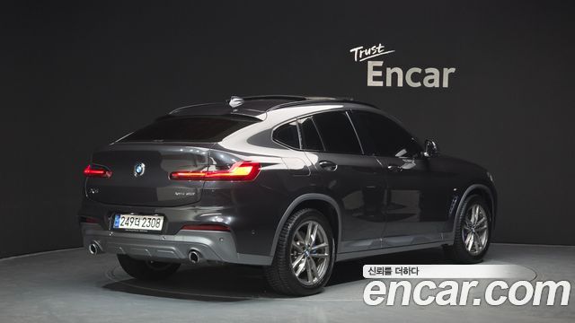 BMW X4 xDrive20i M Sport X — пробег 23 792 км — фото 2 из 5
