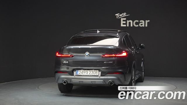 BMW X4 xDrive20i M Sport X — пробег 23 792 км — фото 4 из 5
