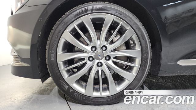 Hyundai Genesis из Кореи Encar