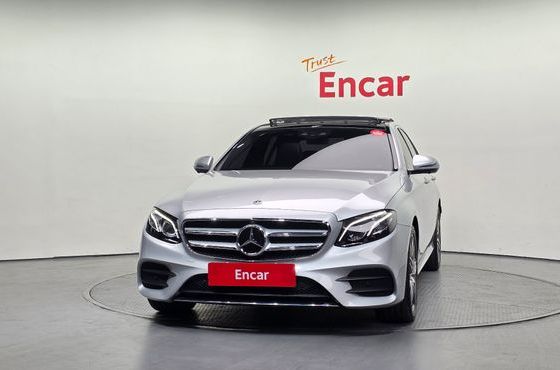 Mercedes-Benz E-Class E300 4MATIC AMG Line — пробег 42 918 км — фото 3 из 5