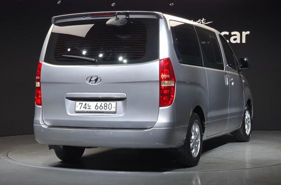Hyundai Starex 12-Seater Wagon CVX Luxury — пробег 189 253 км — фото 2 из 5