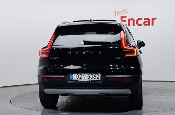 Volvo XC40 B4 Inscription — пробег 38 236 км — фото 4 из 5
