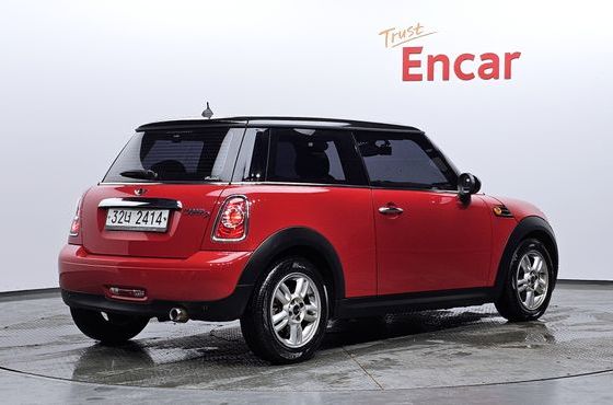 Mini Cooper Special Edition Second Generation — пробег 66 921 км — фото 2 из 5