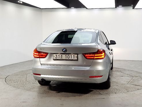 BMW Gran Turismo GT 320d — пробег 297 808 км — фото 4 из 5