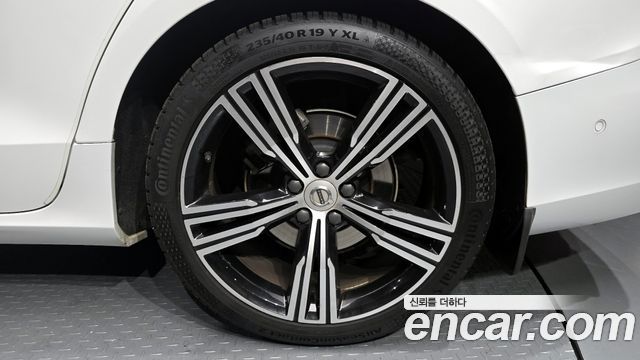 Volvo S60 из Кореи Encar
