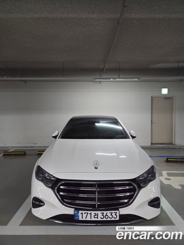 Mercedes-Benz E-Class E350e 4MATIC — пробег 14 000 км — фото 3 из 5