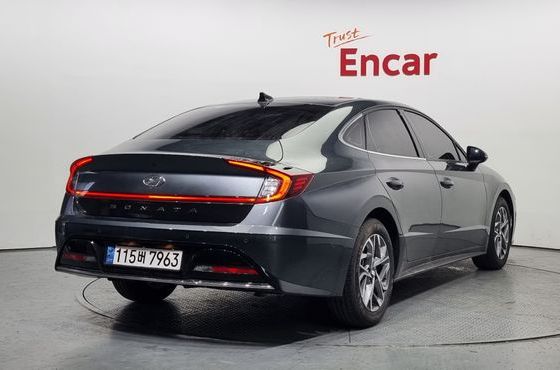 Hyundai Sonata 2.0 Premium Plus — пробег 12 999 км — фото 2 из 5