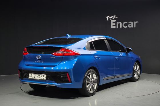 Hyundai Ioniq Q — пробег 133 999 км — фото 2 из 5