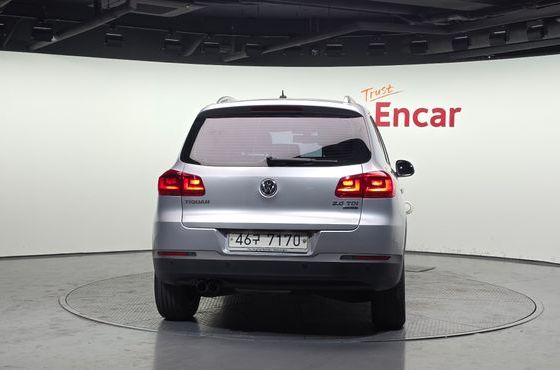 Volkswagen Tiguan 2.0 TDI Comfort 5N — пробег 60 890 км — фото 4 из 5