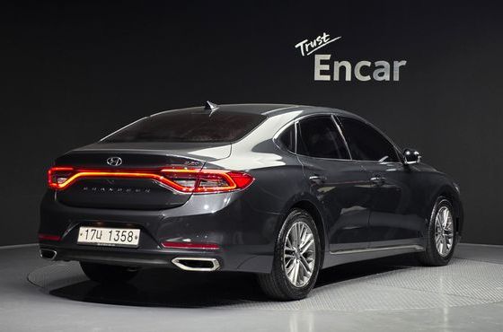 Hyundai Grandeur 2.2 Diesel Premium — пробег 175 551 км — фото 2 из 5