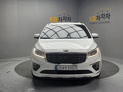 Kia Carnival Gasoline 9-Seater Noblesse Special — пробег 121 965 км — фото 2 из 5