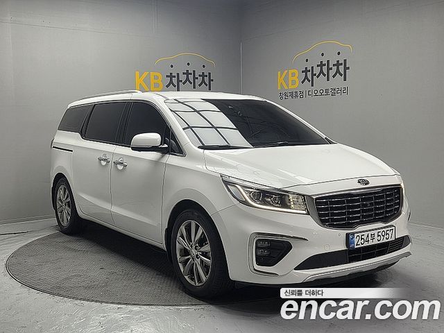 Kia Carnival из Кореи Encar