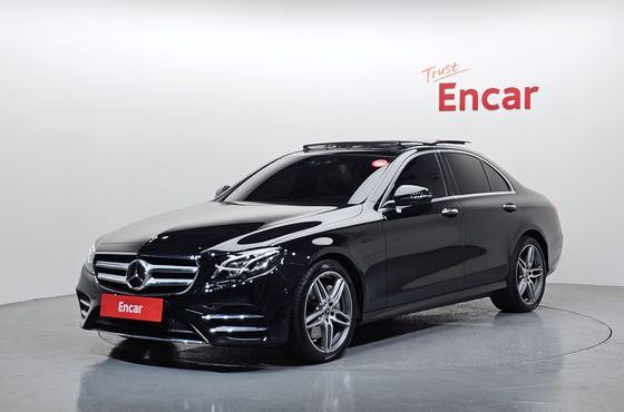 Mercedes-Benz E-Class E300 4MATIC AMG Line — пробег 16 653 км — фото 1 из 5