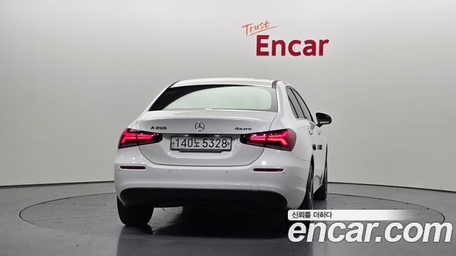 Mercedes-Benz A-Class из Кореи Encar