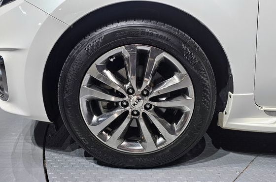 Kia Carnival 9-seater Prestige — пробег 87 469 км — фото 5 из 5
