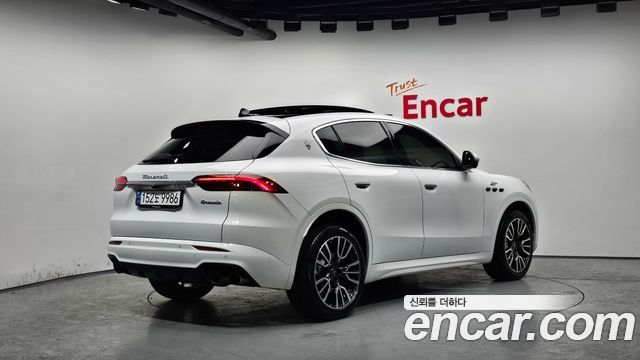 Maserati Grecale из Кореи Encar