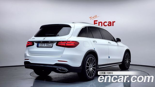 Mercedes-Benz GLC-Class GLC250 d 4MATIC — пробег 65 610 км — фото 2 из 5