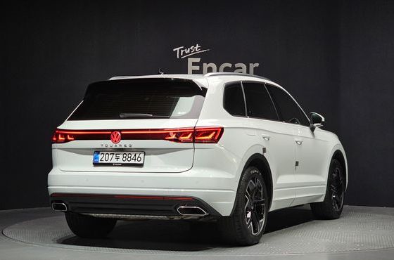 Volkswagen Touareg 3.0 TDI Prestige — пробег 4 608 км — фото 2 из 5
