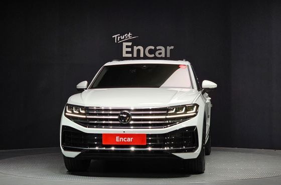 Volkswagen Touareg 3.0 TDI Prestige — пробег 4 608 км — фото 3 из 5