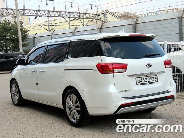 Kia Carnival из Кореи Encar