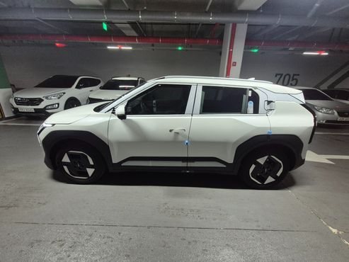 Kia EV3 Long Range 2WD Earth — пробег 3 400 км — фото 4 из 5