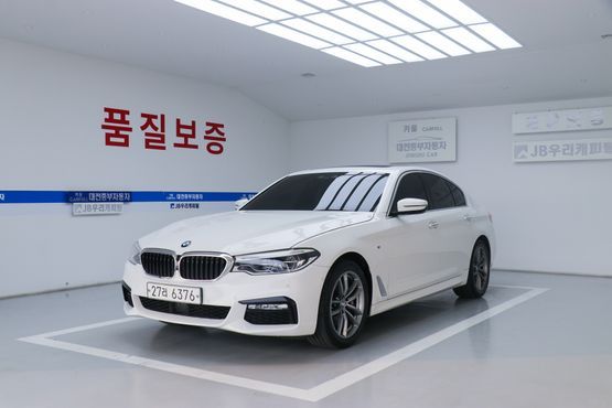 BMW 5-Series 530i M Sport Package Plus — пробег 93 190 км — фото 1 из 5